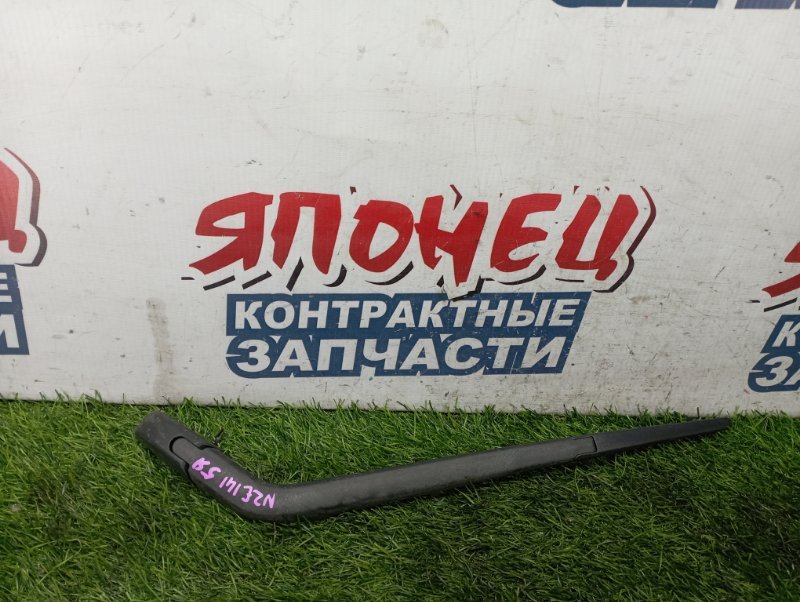 Дворник двери багажника TOYOTA COROLLA FIELDER NZE141 1NZ-FE (б/у)