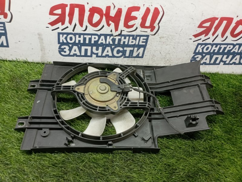 Диффузор радиатора NISSAN CUBE AZ10 CGA3DE (б/у)