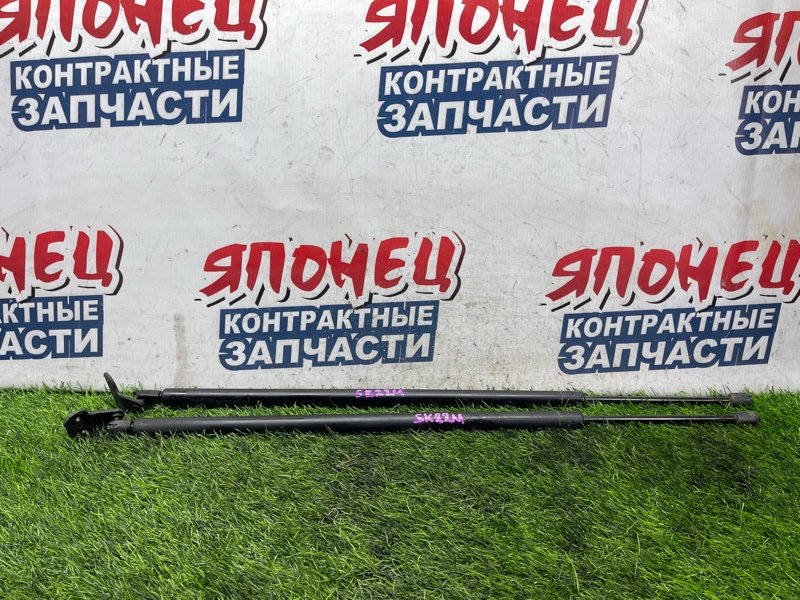 Амортизатор багажника MAZDA BONGO SK22M R2 (б/у)