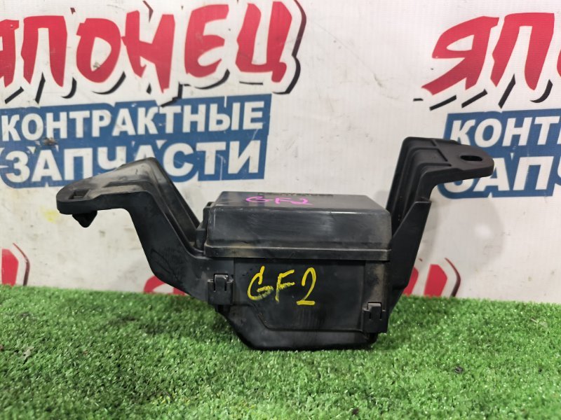 Блок предохранителей под капот TOYOTA WISH ZNE10 1ZZ-FE (б/у)