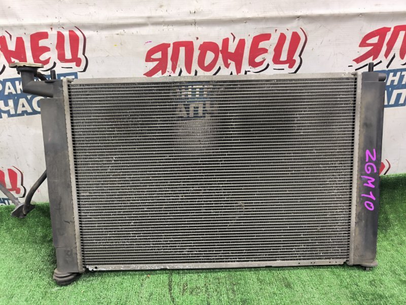 Радиатор основной TOYOTA ISIS ZGM10 2ZR-FAE (б/у)