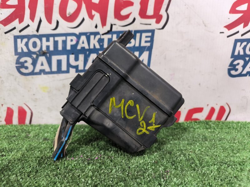 Блок реле TOYOTA WINDOM MCV21 2MZ-FE (б/у)