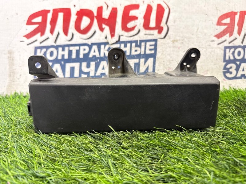 Блок предохранителей под капот TOYOTA CROWN GRS182 3GR-FSE (б/у)