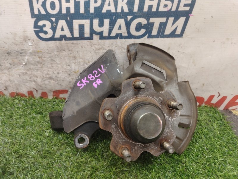 Ступица MAZDA BONGO SK82V F8 передняя правая (б/у)