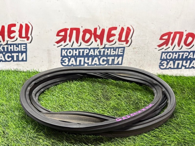 Уплотнительная резинка багажника HONDA LOGO GA3 D13B (б/у)