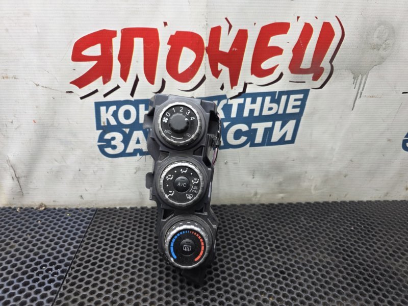 Блок управления климат-контролем TOYOTA RACTIS NCP100 1NZ-FE (б/у)