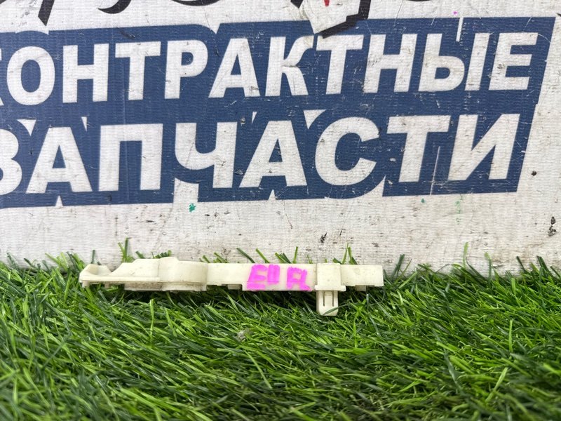 Крепление бампера NISSAN NOTE E11 HR15DE переднее левое (б/у)