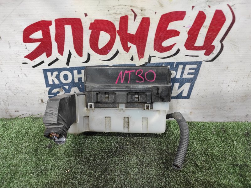 Блок предохранителей под капот NISSAN X-TRAIL NT30 QR20DE (б/у)