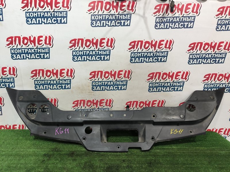 Накладка на рамку радиатора NISSAN BLUEBIRD SYLPHY KG11 MR20DE (б/у)