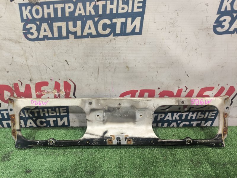 Планка радиатора MITSUBISHI DELICA PD6W 6G72 (б/у)