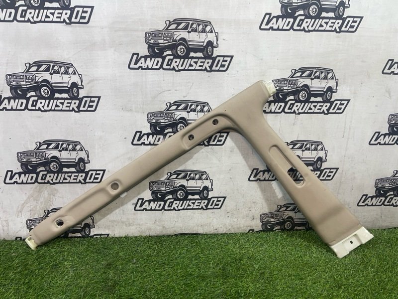 Накладка на стойку кузова TOYOTA LAND CRUISER UZJ100 2UZ-FE левая (б/у)