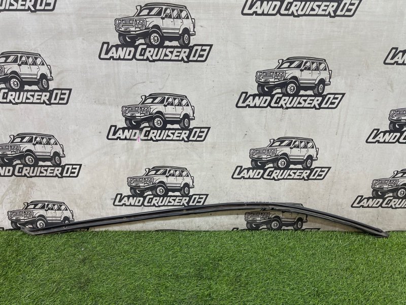 Молдинг лобового стекла LEXUS LX470 UZJ100 2UZ-FE правый (б/у)