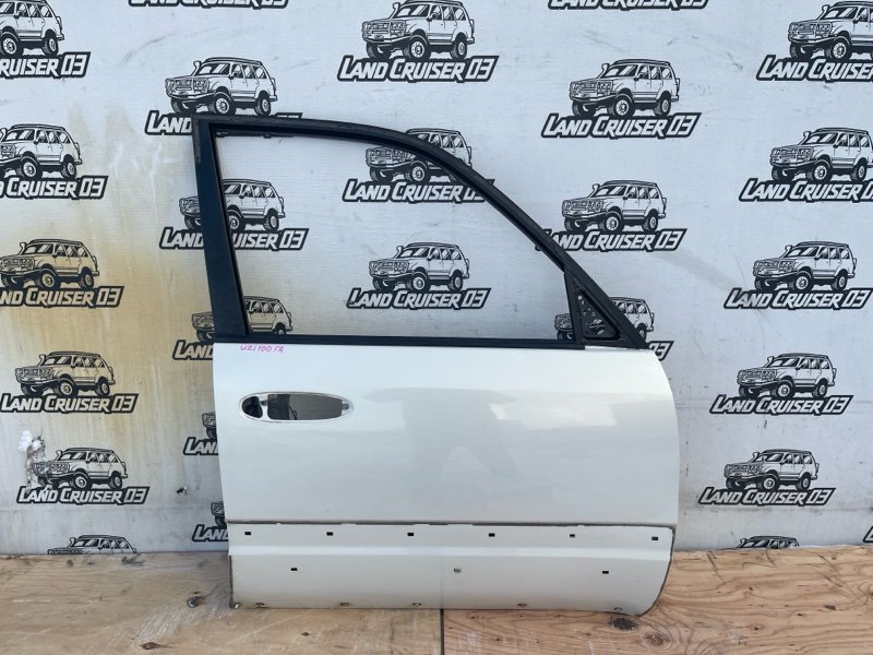Дверь TOYOTA LAND CRUISER UZJ100 2UZ-FE передняя правая (б/у)