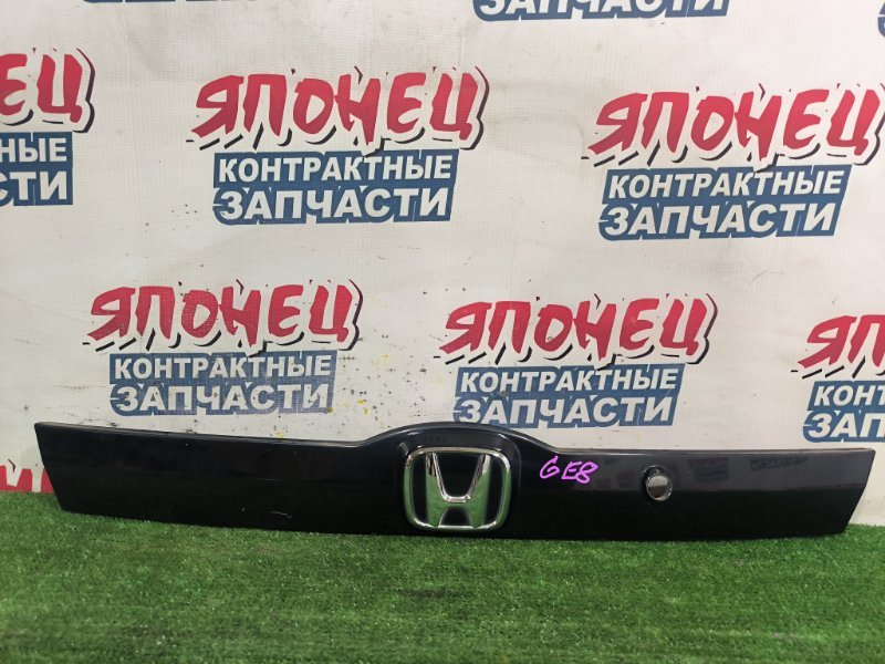 Накладка двери багажника HONDA FIT GE8 L15A (б/у)