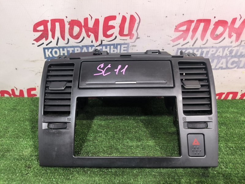 Консоль магнитофона NISSAN TIIDA SC11 HR15DE (б/у)