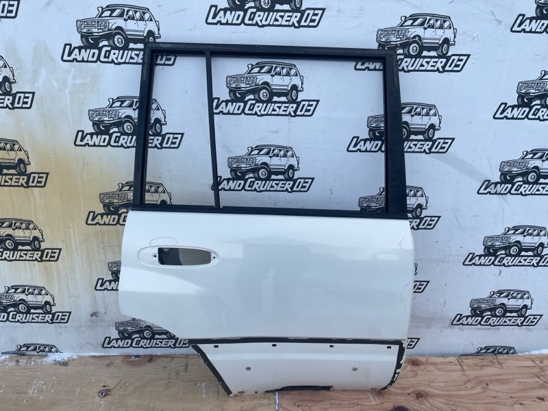 Дверь TOYOTA LAND CRUISER UZJ100 2UZ-FE задняя правая (б/у)