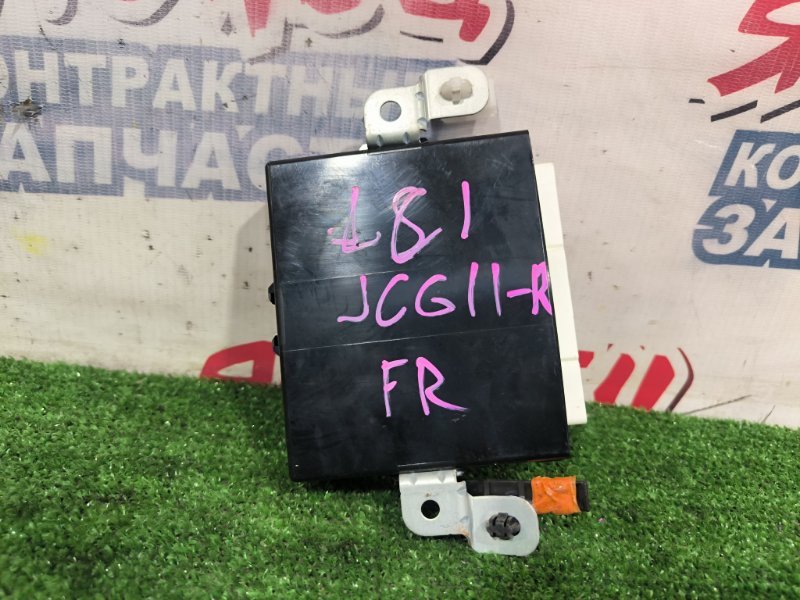 Блок управления дверьми TOYOTA PROGRES JCG11 2JZ-GE передний правый (б/у)