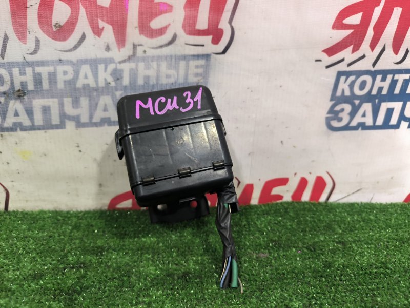 Блок реле TOYOTA HARRIER MCU31 1MZ-FE (б/у)