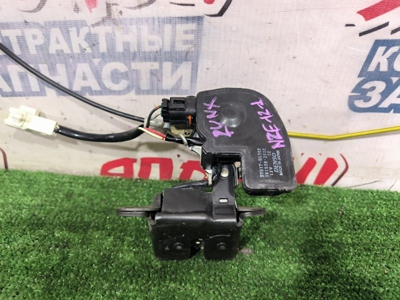 Замок багажника TOYOTA COROLLA RUNX NZE121 1NZ-FE (б/у)