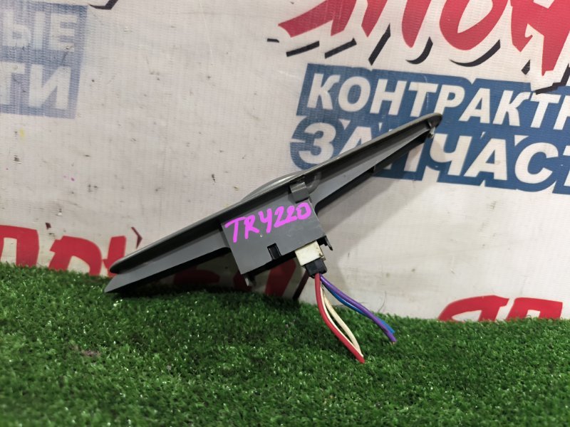 Кнопка стеклоподъемника TOYOTA DYNA TRY220 1TRFE левая (б/у)