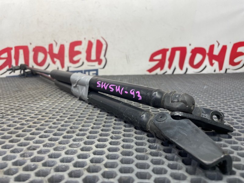 Амортизатор багажника MITSUBISHI OUTLANDER CW5W 4B12 2005 (б/у)