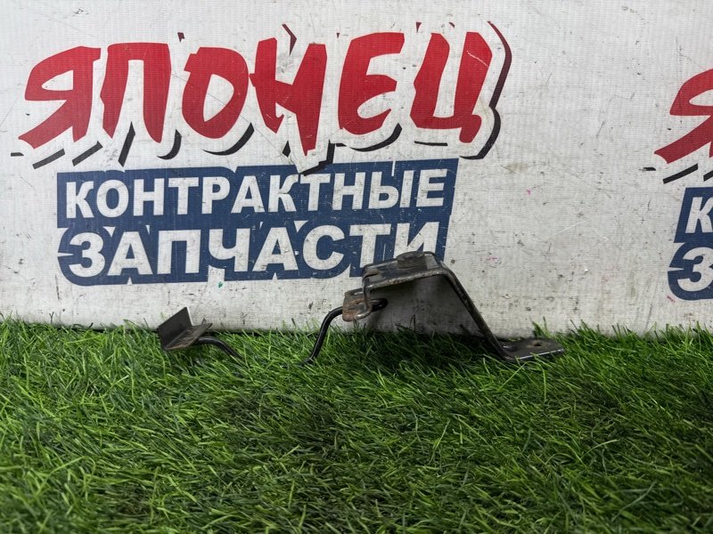 Крепление аккумулятора TOYOTA BB QNC25 K3-VE (б/у)