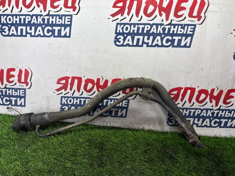 Горловина топливного бака TOYOTA PORTE NNP15 1NZ-FE (б/у)