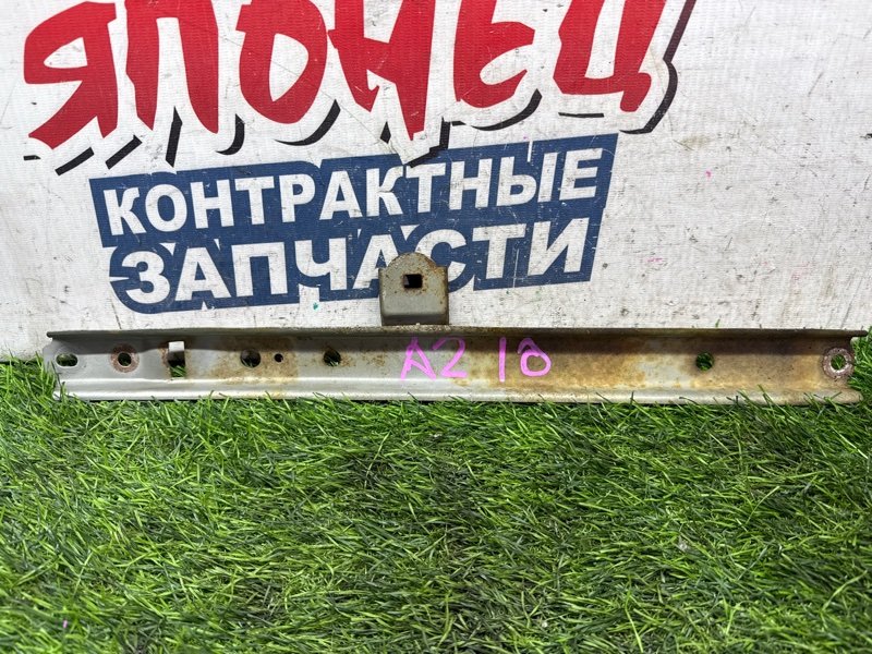 Планка замка капота NISSAN CUBE AZ10 CGA3DE (б/у)