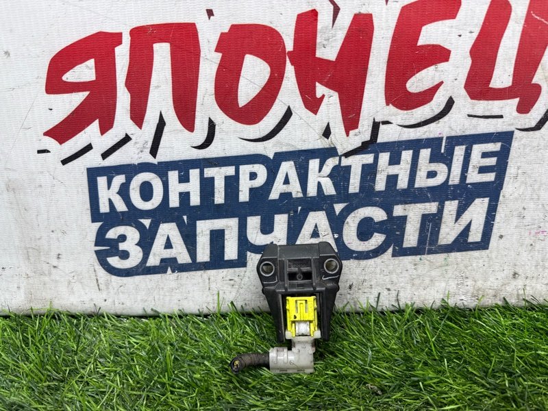 Датчик airbag TOYOTA VITZ KSP90 1KR-FE (б/у)