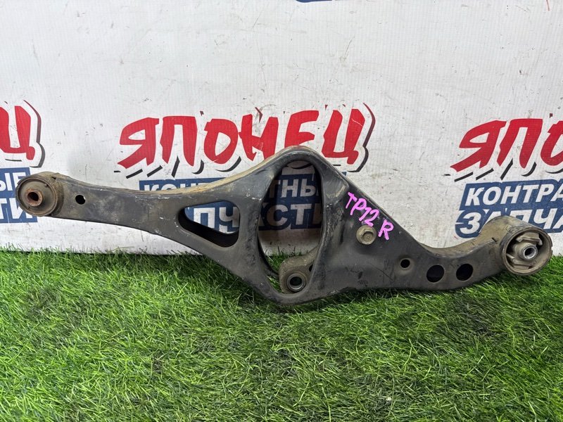 Рычаг поперечный NISSAN PRIMERA TP12 QR20DE задний (б/у)