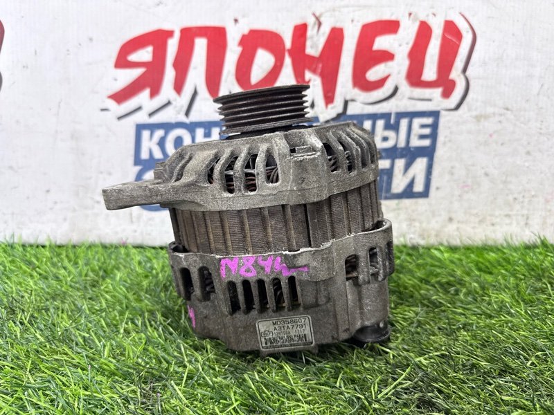 Генератор MITSUBISHI CHARIOT GRANDIS N84W 4G64 (б/у)