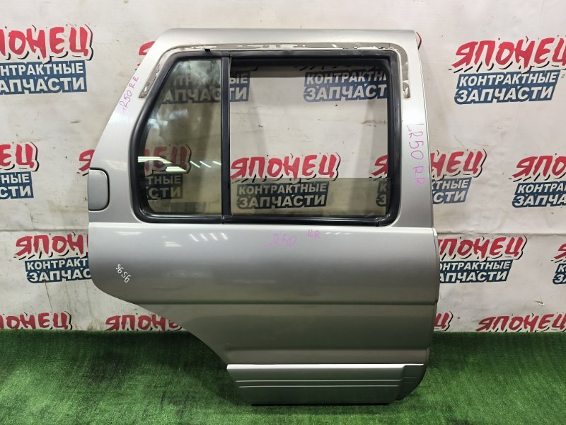 Дверь NISSAN TERRANO LR50 VG33E 1998 задняя правая (б/у)