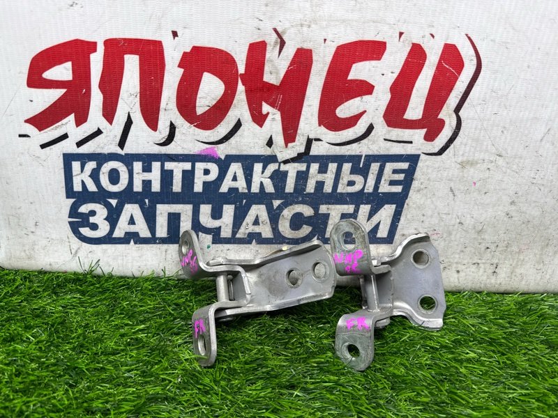 Петля двери TOYOTA PORTE NNP15 1NZ-FE передняя правая (б/у)