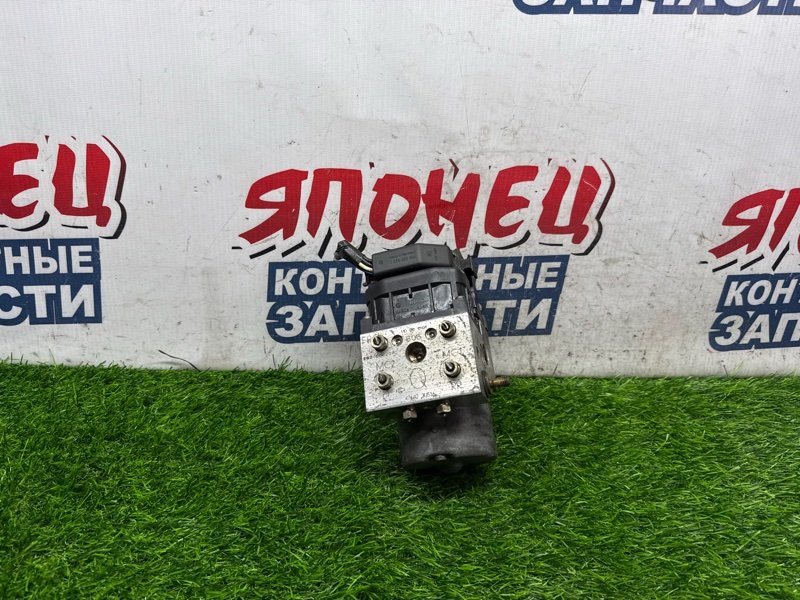 Блок abs NISSAN CUBE AZ10 CGA3DE (б/у)