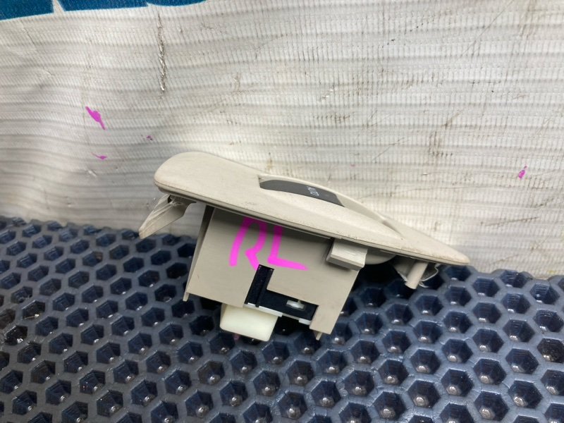 Кнопка стеклоподъемника TOYOTA AVENSIS AZT251 1AZ-FSE задняя левая (б/у)