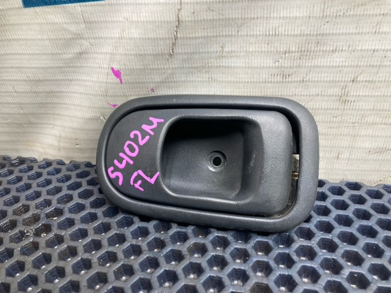 Ручка двери внутренняя TOYOTA TOWN ACE S402M 3SZ-VE передняя (б/у)