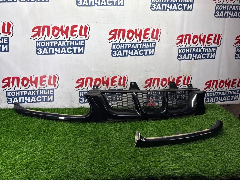 Решетка радиатора MITSUBISHI DELICA PD6W 6G72 (б/у)