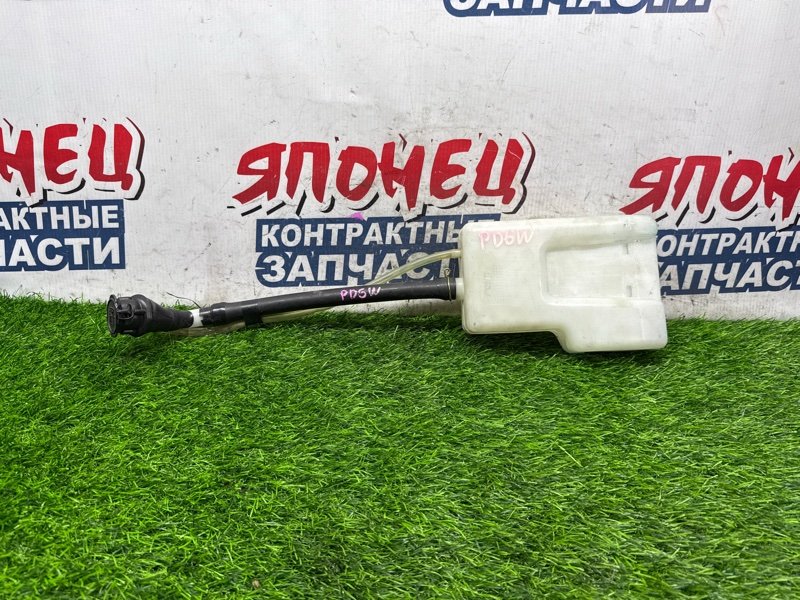 Бачок стеклоомывателя MITSUBISHI DELICA PD6W 6G72 задний (б/у)