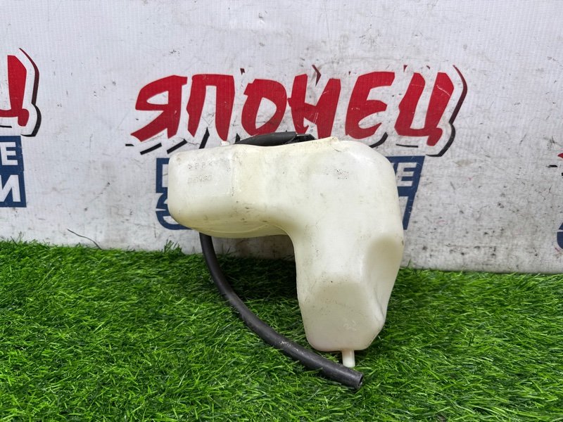 Бачок расширительный TOYOTA WISH ZNE10 1ZZ-FE (б/у)