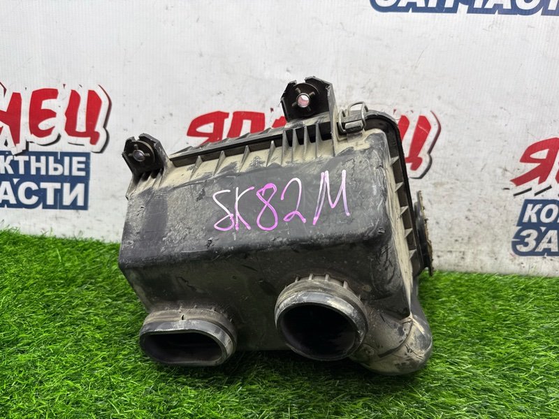 Корпус воздушного фильтра MAZDA BONGO SK82M F8 (б/у)