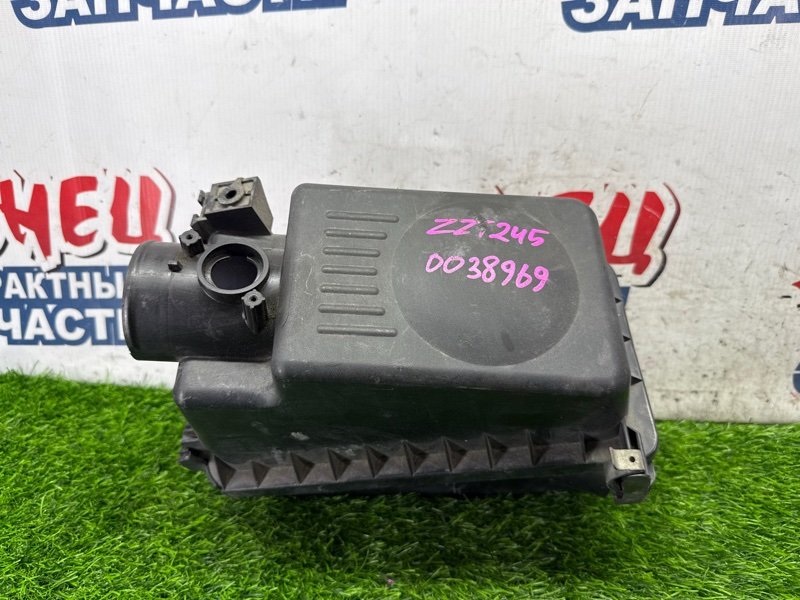 Корпус воздушного фильтра TOYOTA PREMIO ZZT245 1ZZ-FE (б/у)