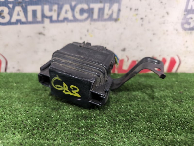 Блок реле HONDA FREED GB3 L15A (б/у)