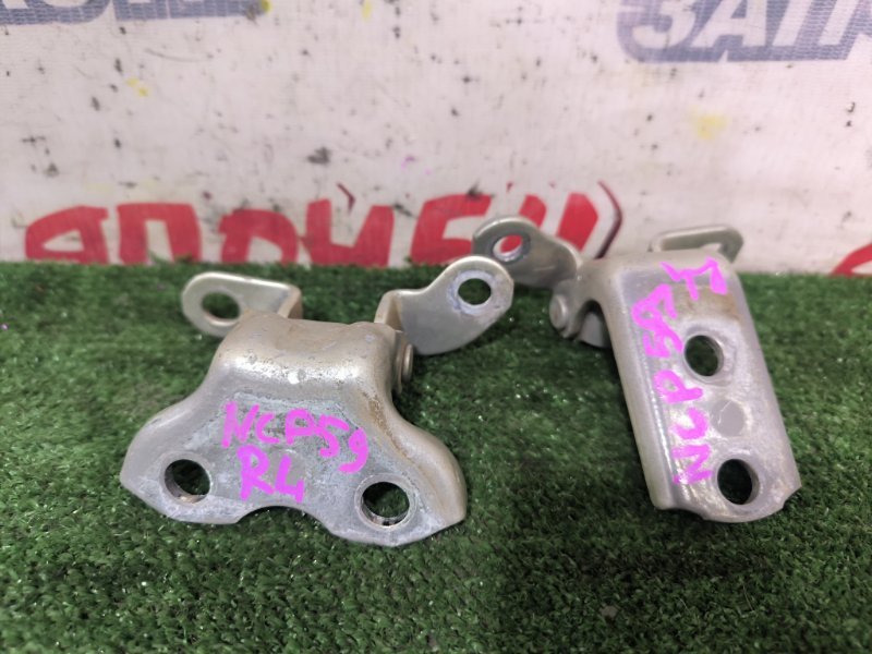 Петля двери TOYOTA SUCCEED NCP59 1NZ-FE задняя левая (б/у)