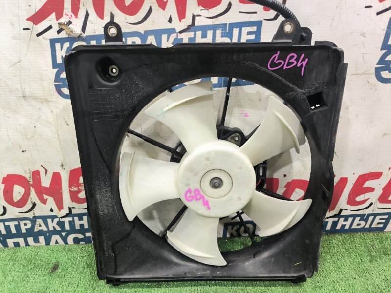 Диффузор радиатора HONDA FREED SPIKE GB4 L15A левый (б/у)