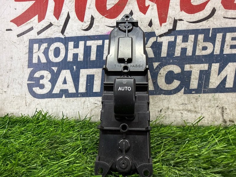 Кнопка стеклоподъемника TOYOTA WINDOM MCV30 1MZ-FE передняя левая (б/у)