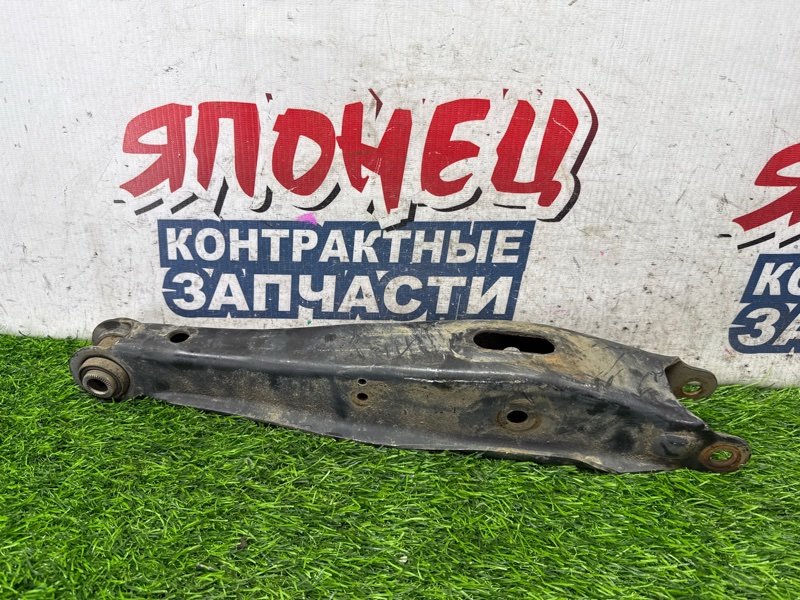 Рычаг нижний TOYOTA CROWN GRS184 2GR-FSE задний левый (б/у)