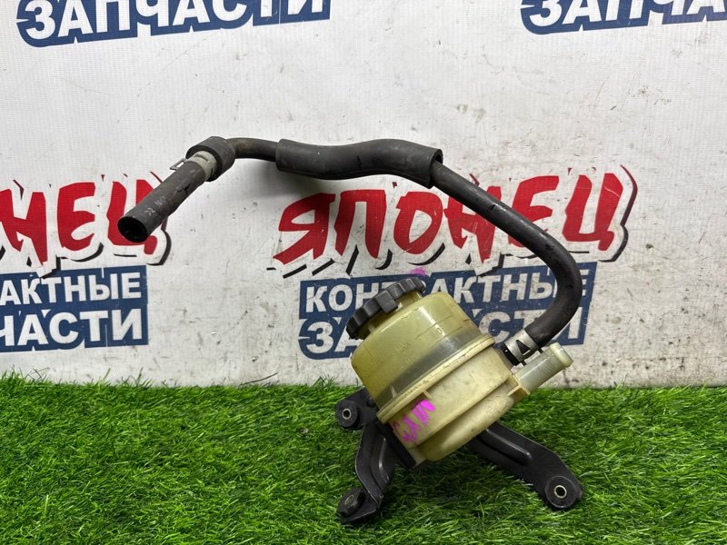 Бачок гидроусилителя TOYOTA MARK II GX110 1G-FE (б/у)