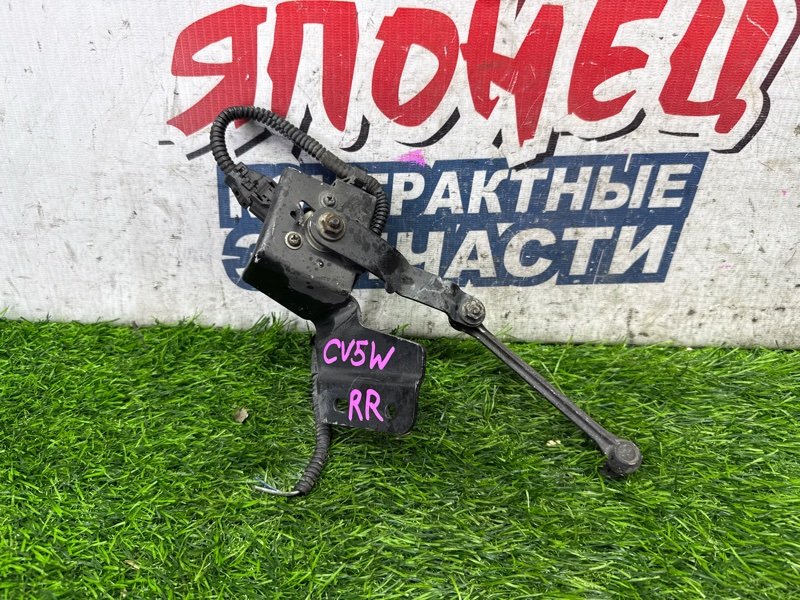 Датчик высоты дорожного просвета MITSUBISHI DELICA D5 CV5W 4B12 задний правый (б/у)