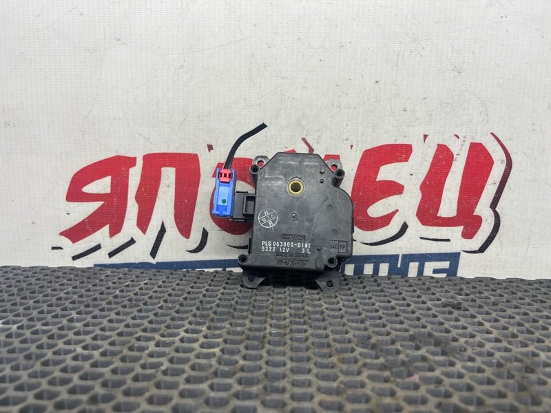 Сервопривод заслонок печки TOYOTA BB QNC25 K3-VE 2009 (б/у)