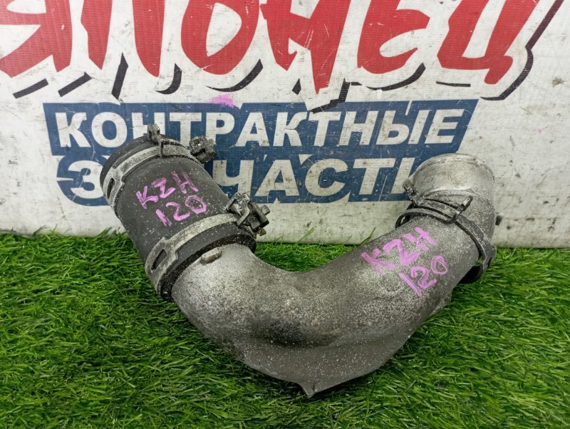 Патрубок интеркулера TOYOTA HIACE KZH120 1KZ-TE (б/у)